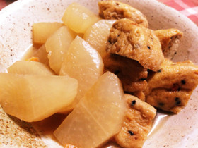 簡単にめんつゆで大根とがんもどきの煮もの